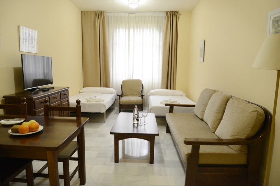 DOUBLE ROOM WITH LIVING ROOM /FAMILY ROOM Hotel San Pablo Sevilla 
